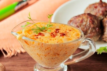Луковая подлива для котлет: такая нежная и вкусная. Будет съедена дочиста