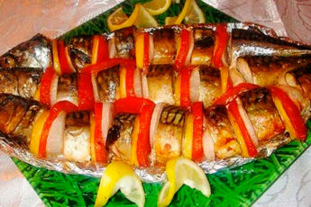 Сочная скумбрия, запеченная в духовке: очень вкусно и полезно
