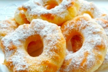 Пoнчики на кефире: дети сказали, что вкуснее не ели!