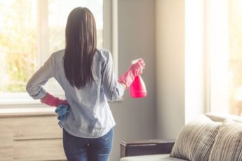 Как быстро убрать запах на кухне
